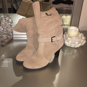 Tan Boots with heel